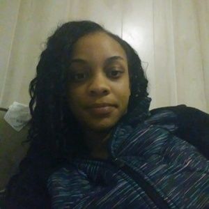 Meet your Posher, Veranique