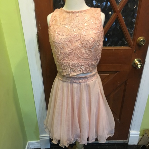 Two Piece Dress - Picture 4 of 7