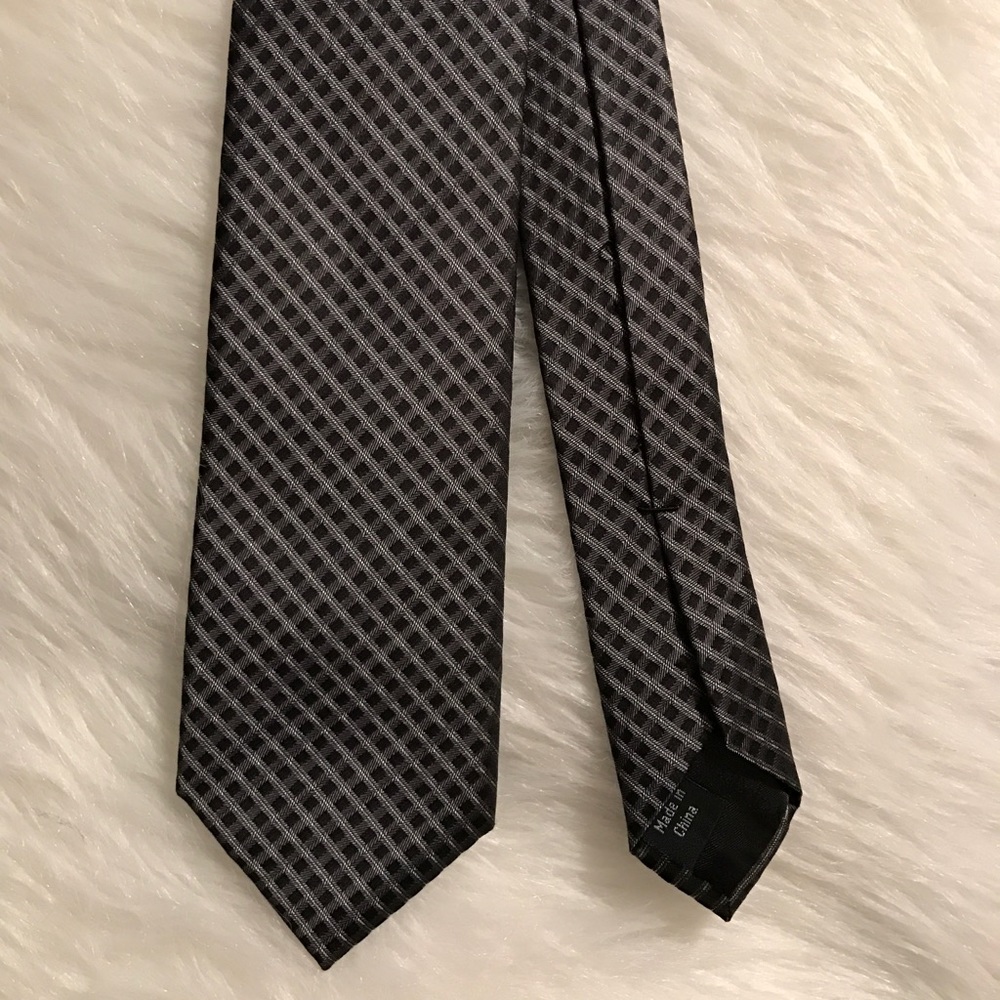 Calvin Klein Slim Style Gray Tie