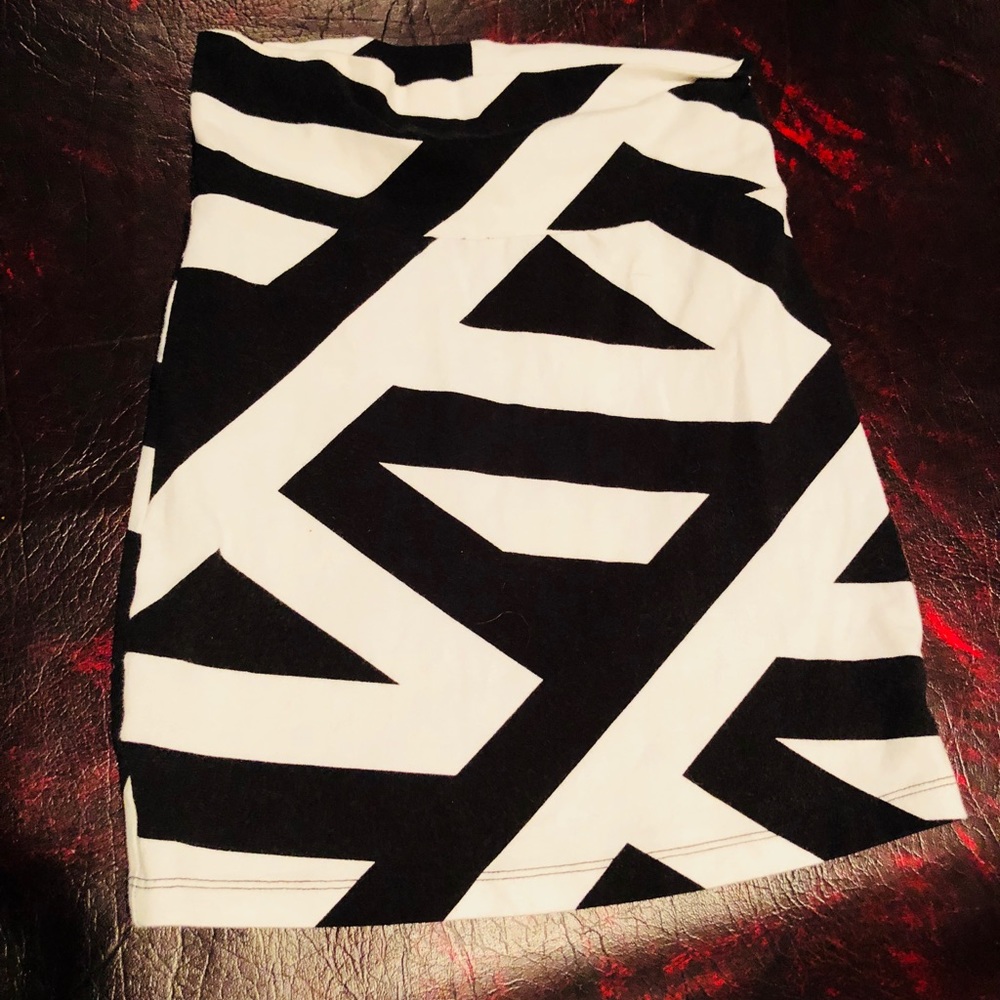 CHARLOTTE RUSSE PENCIL SKIRT SIZE EXTRA SMALL