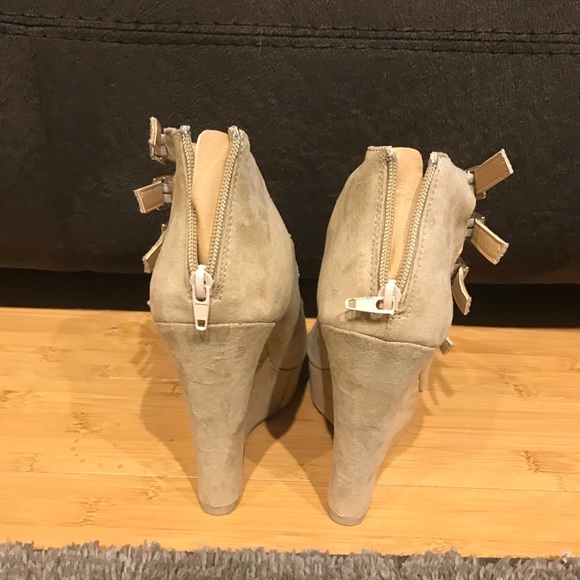 Charlotte Russe Wedges - Picture 3 of 5