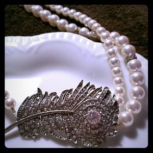 Pearl Peacock feather crystal double strand neckla