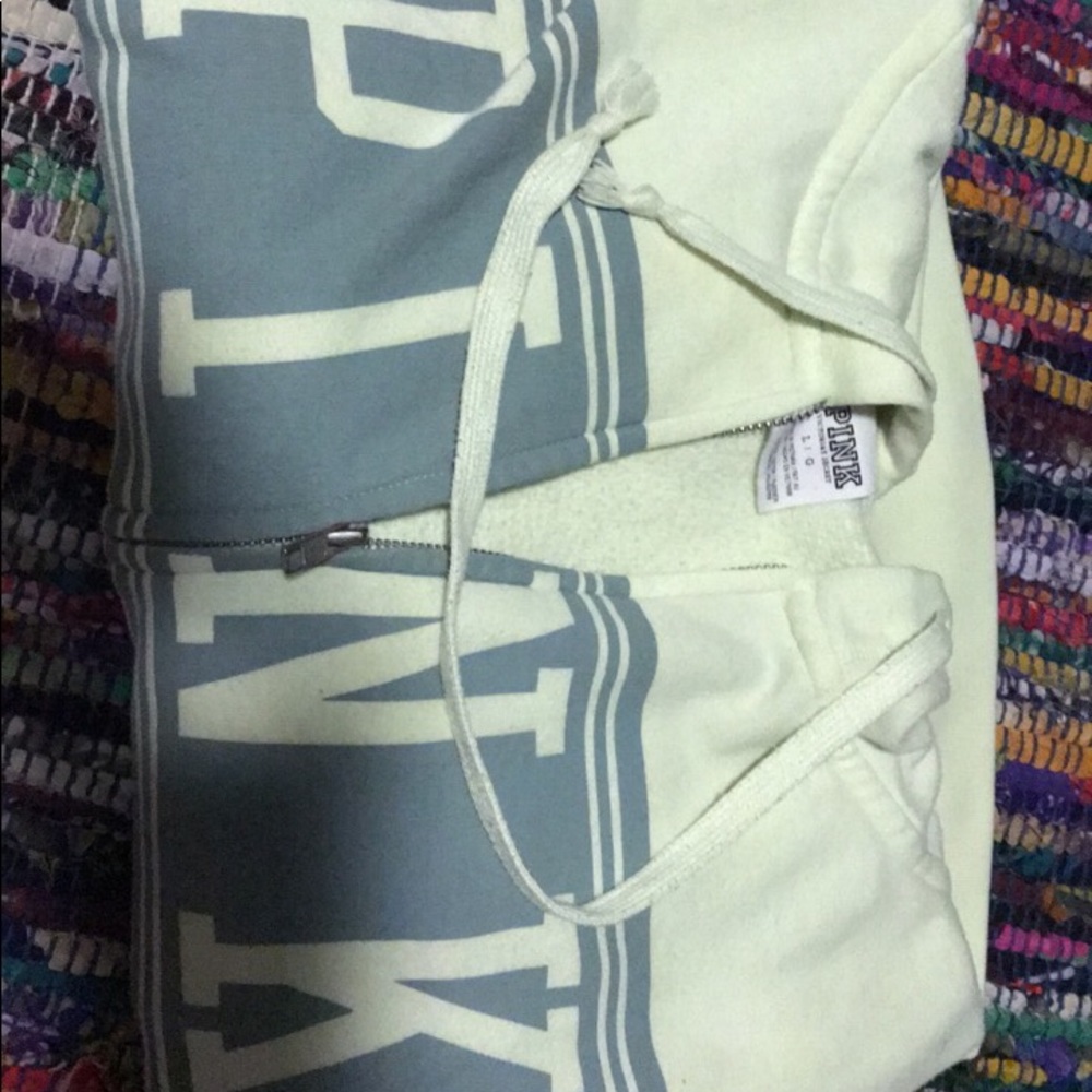VS ZIP UP