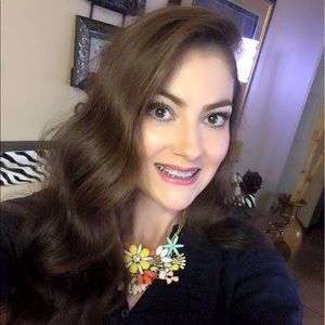 Meet your Posher, Crystal