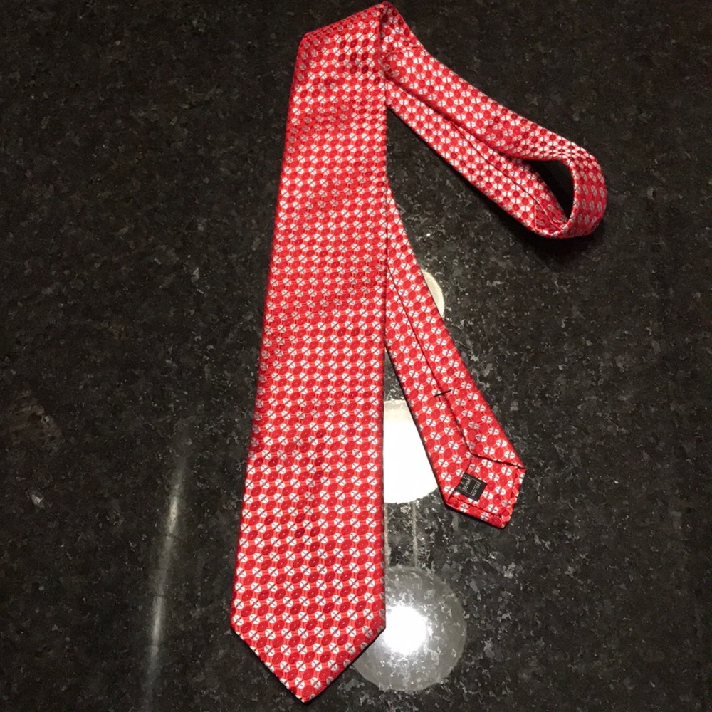 Ike Behar red 100% silk tie