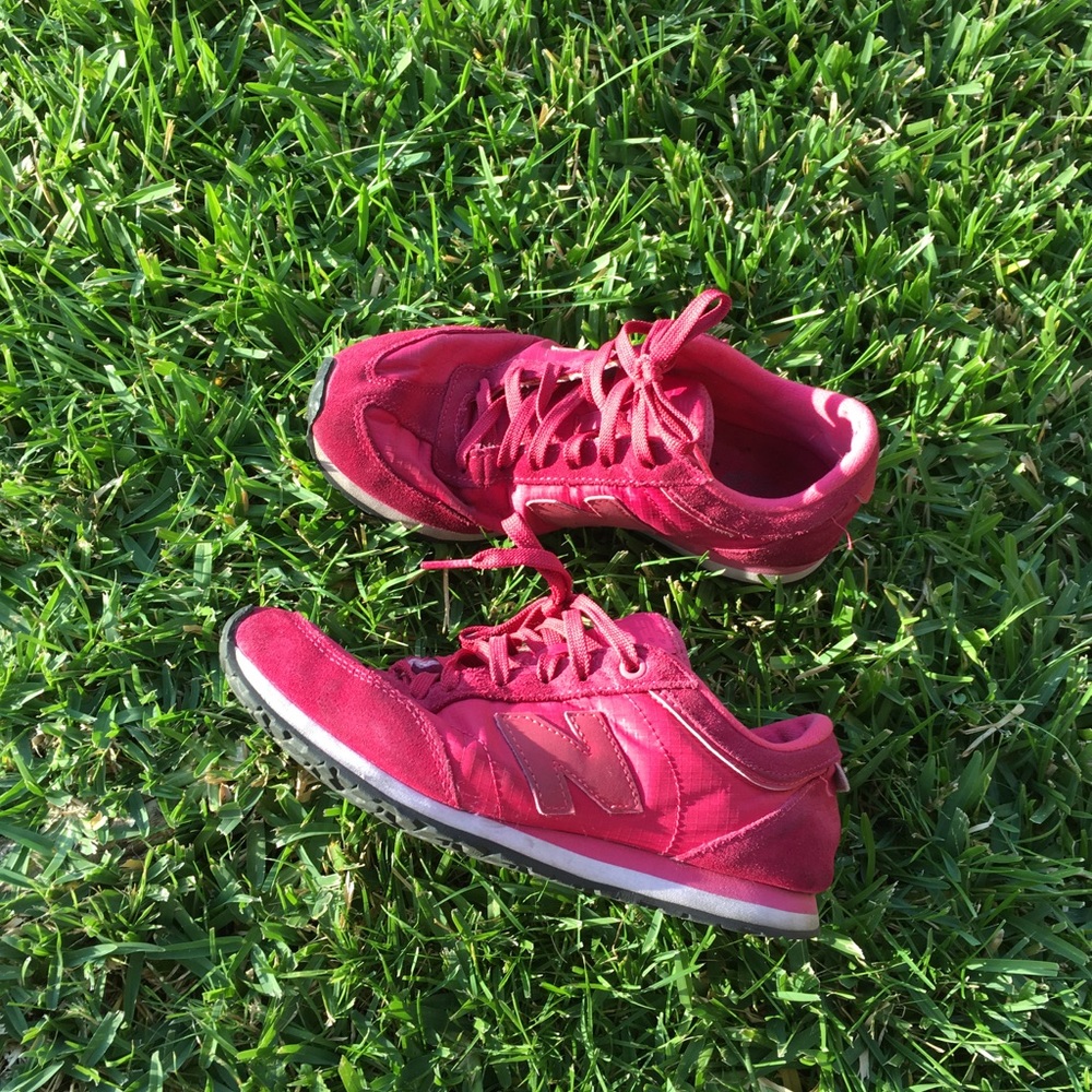 New Balance 556 Womens Pink Sneakers Size 8