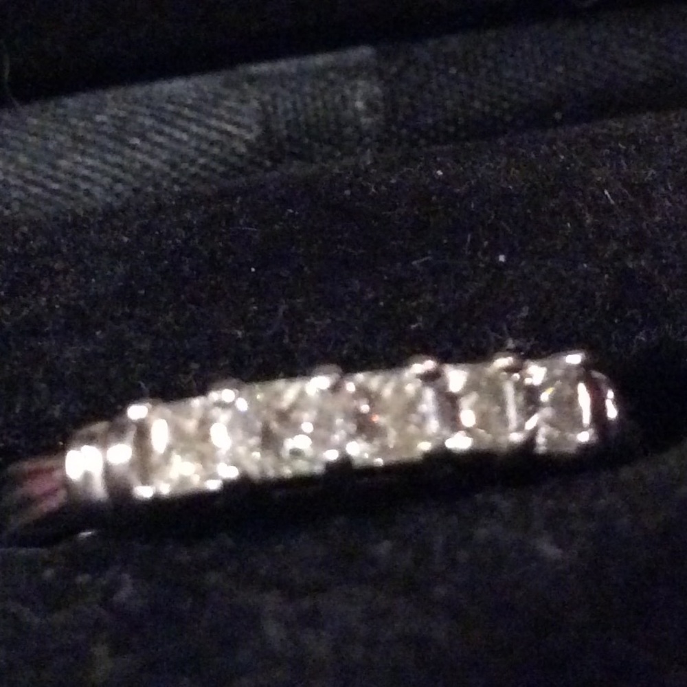 Platinum princess wedding band