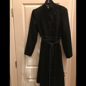 Gorgeous black Peacoat