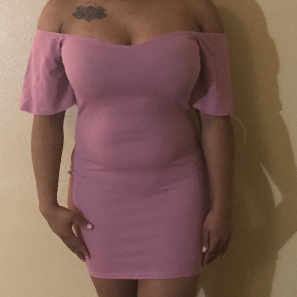 Blush off the shoulder mini