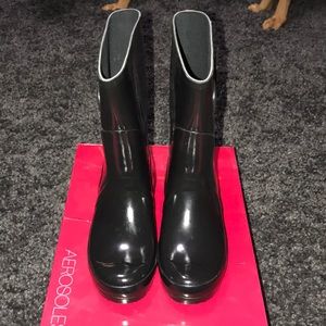 NWB Womens Rain boots