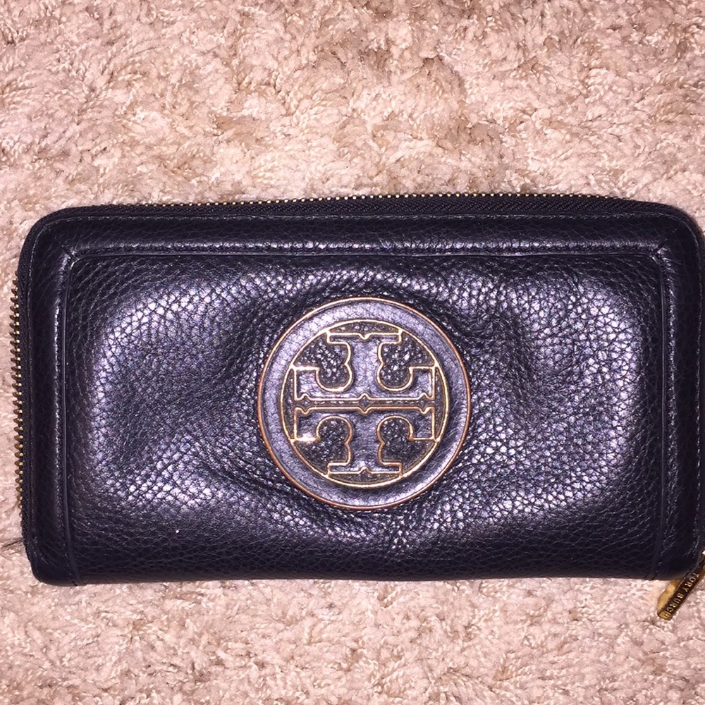 Tory Burch wallet