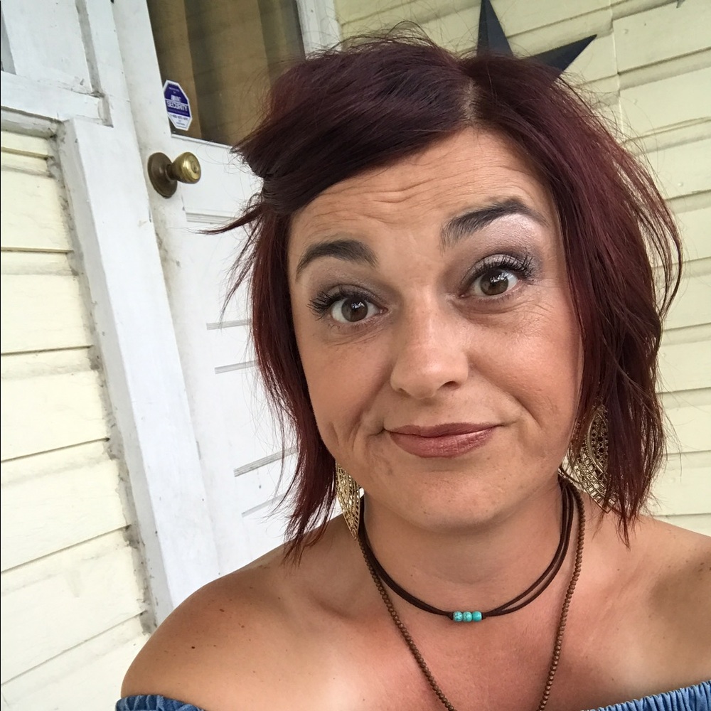 Meet your Posher, Cindy