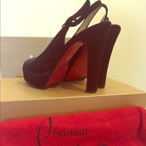 Christian Louboutin suede pumps 35.5