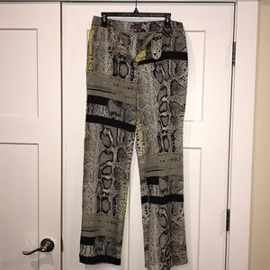 Vince Camuto “Summer Safari” size 8 Pants