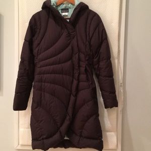 Patagonia down walk in the parka jacket