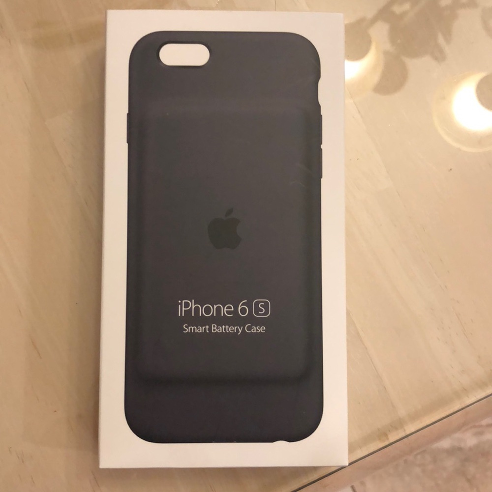 iPhone 6s battery case from Apple.