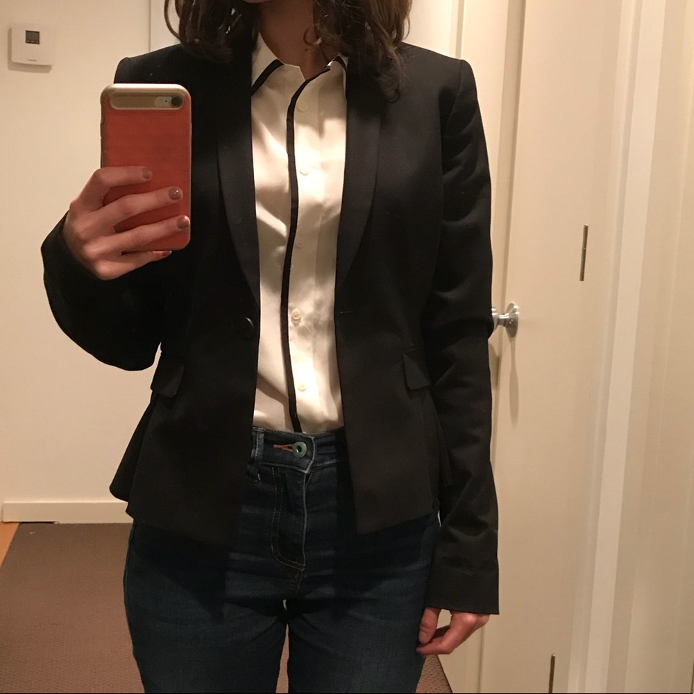 Tahari Blazer