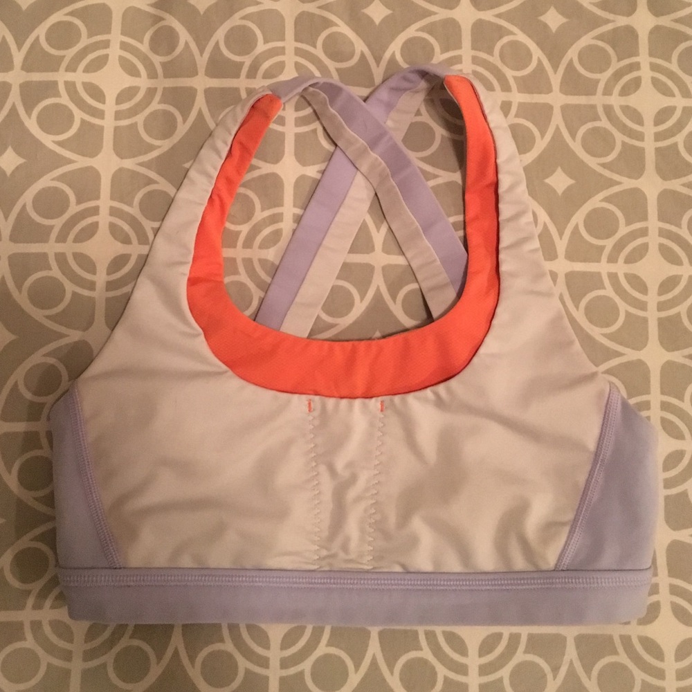 Lululemon sports bra