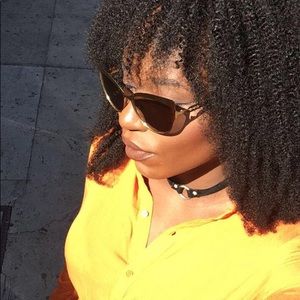 Meet your Posher, Tari