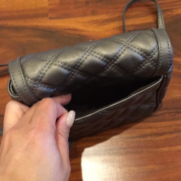 Banana Republic Pewter Quilted Crossbody - Picture 3 of 3