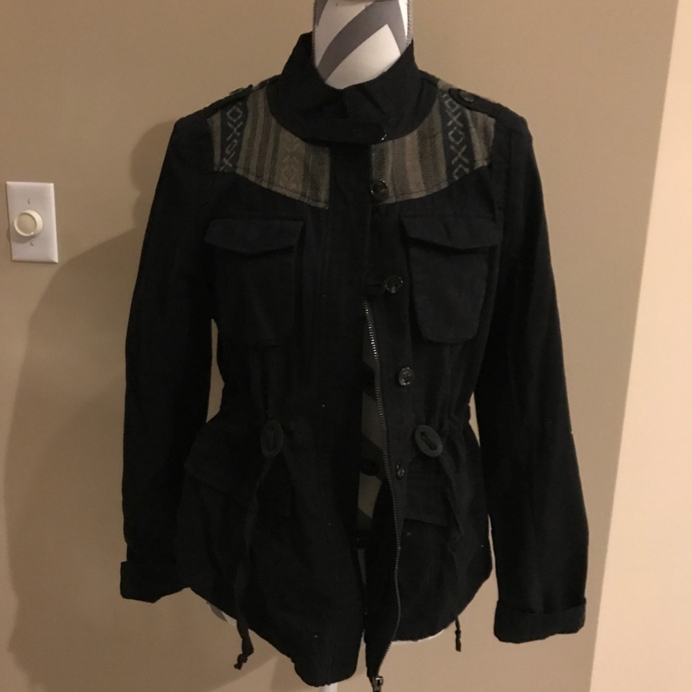 Black Jacket "The Coffee Shop" by Santafeny