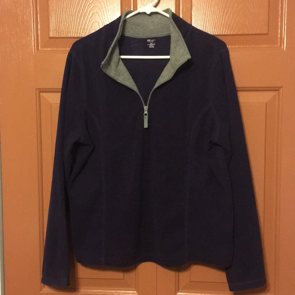 CLOSET CLEANOUT St John Bay purple/ gray fleece
