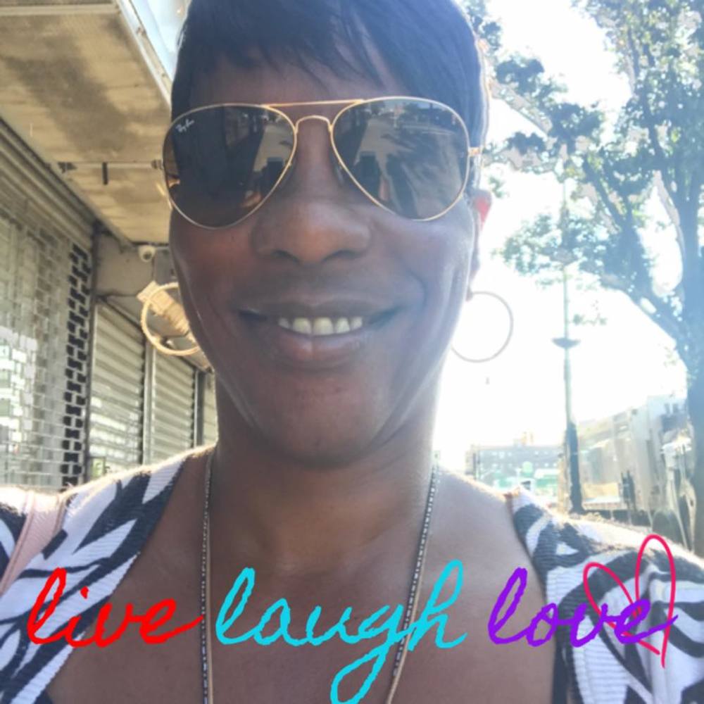 Meet your Posher, Toni