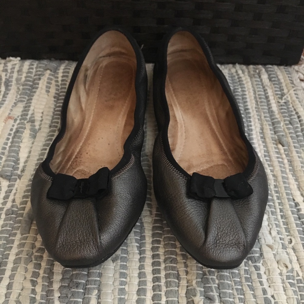 Ferragamo ballet flats