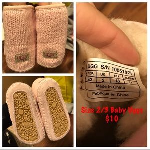 Baby Uggs size 2/3