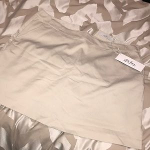 Lady Hagen size 10 khaki skort
