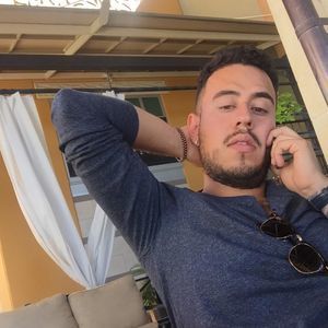 Meet your Posher, Fernando