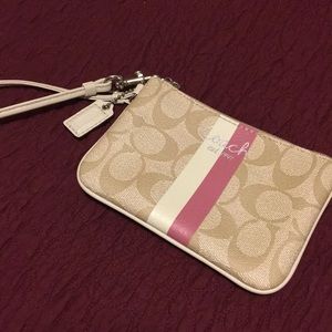 NWOT Coach Wristlet