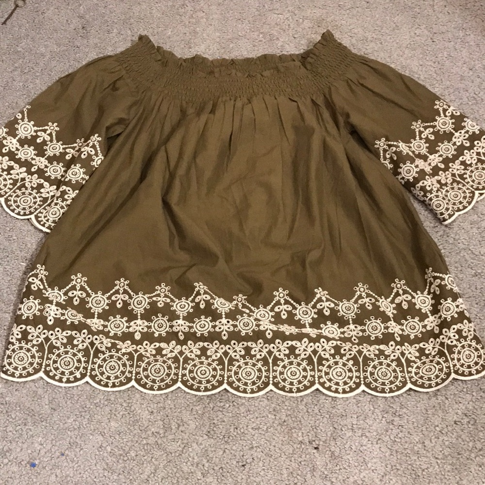 Off the shoulder Abercrombie shirt