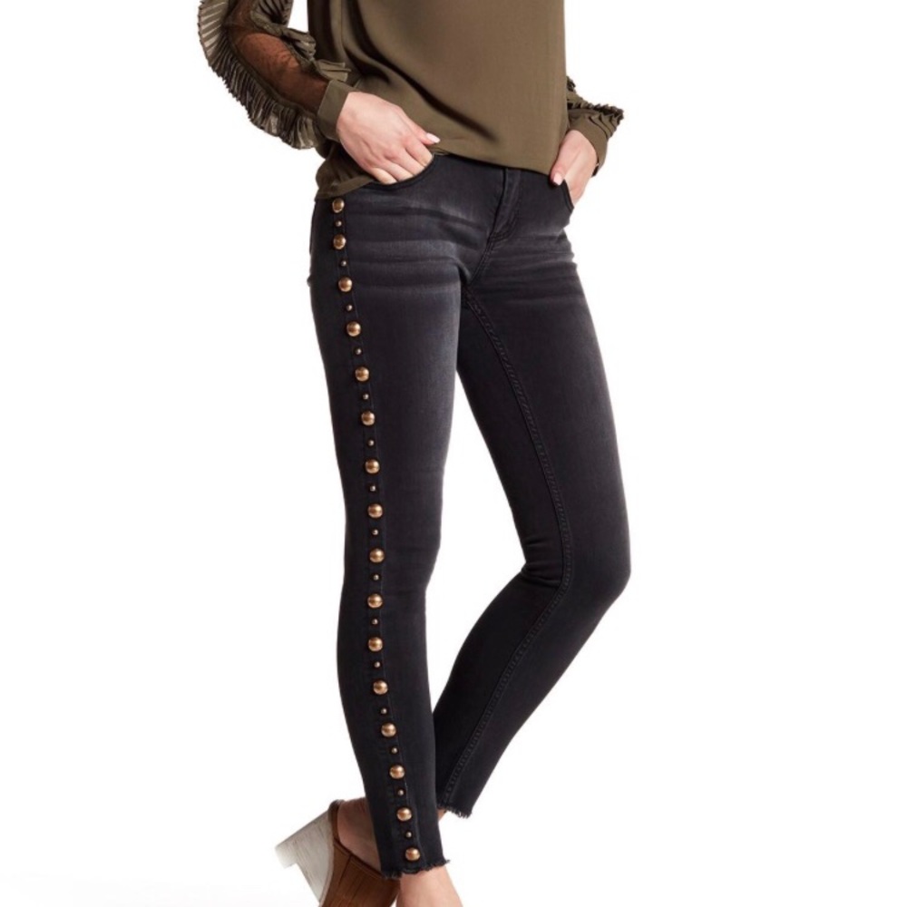 Romeo + Juliet Couture Black Studded Jeans NWT