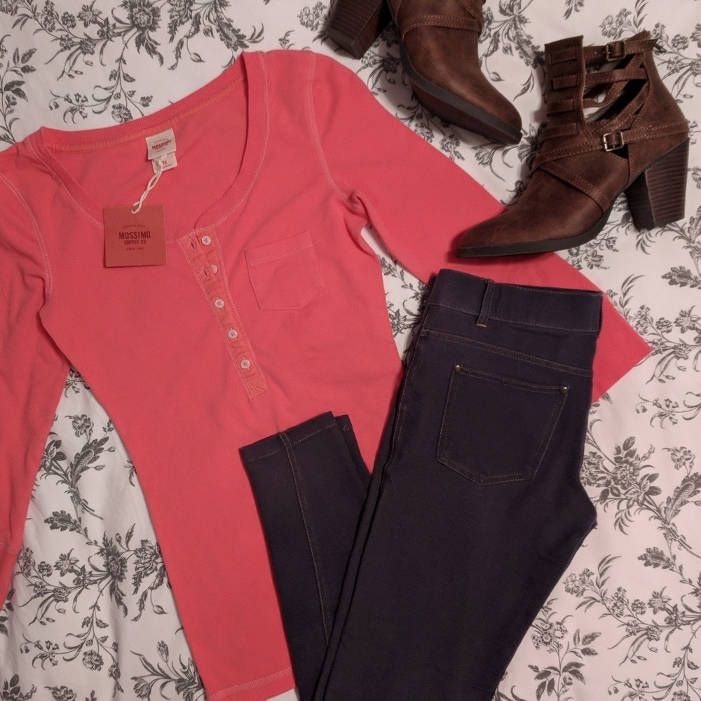 🎈FINAL PRICE🎈Mossimo Supply Co. Henley Shirt