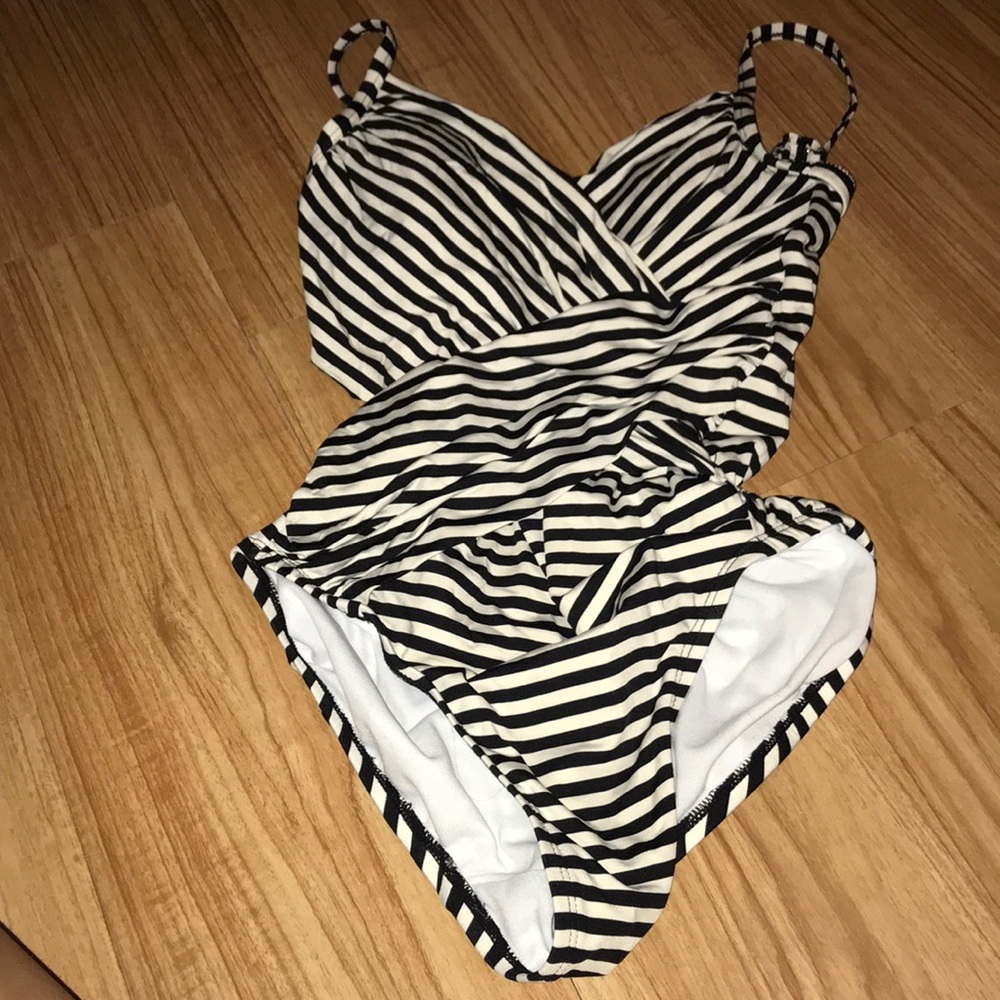 Bathing suit