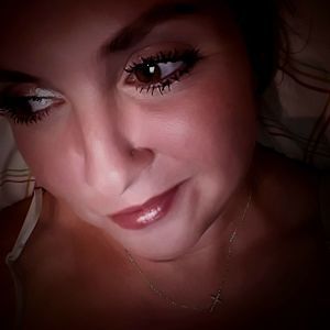 Meet your Posher, Dena