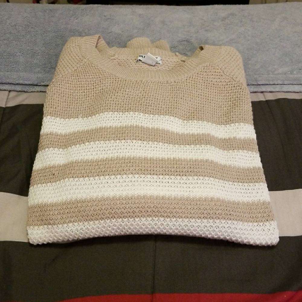 Old Navy Sweater