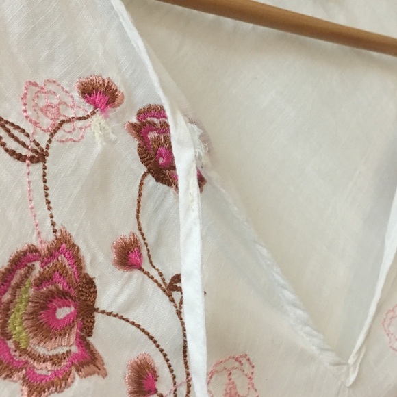 Guess embroidered sheer gypsy top - Picture 5 of 7