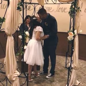 Meet your Posher, Elyse