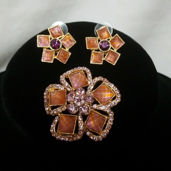 Jewelry - Flower Brooch/Pendant and Earring Set