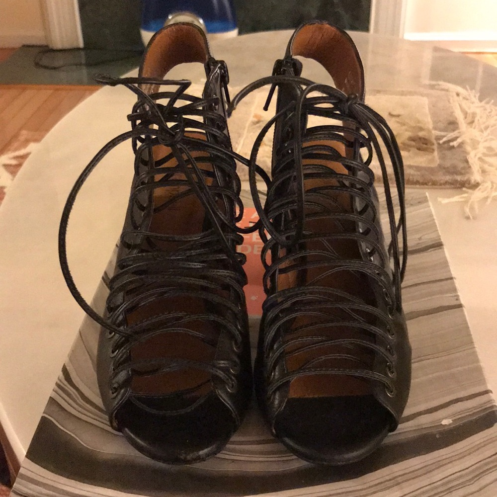 Jeffrey Campbell Covets