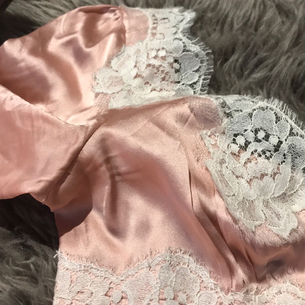 Top - Picture 2 of 3