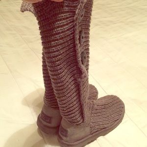 Authentic knit uggs size 7