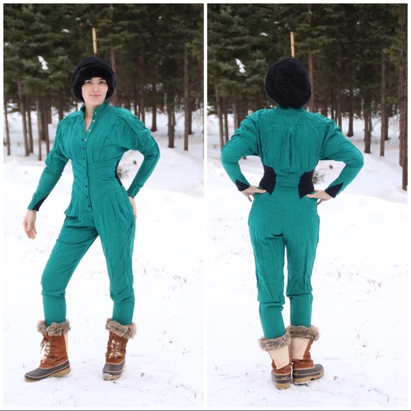 Vintage Other - Vintage Green Jumpsuit Rare sz Sm 🌺🌺🌺