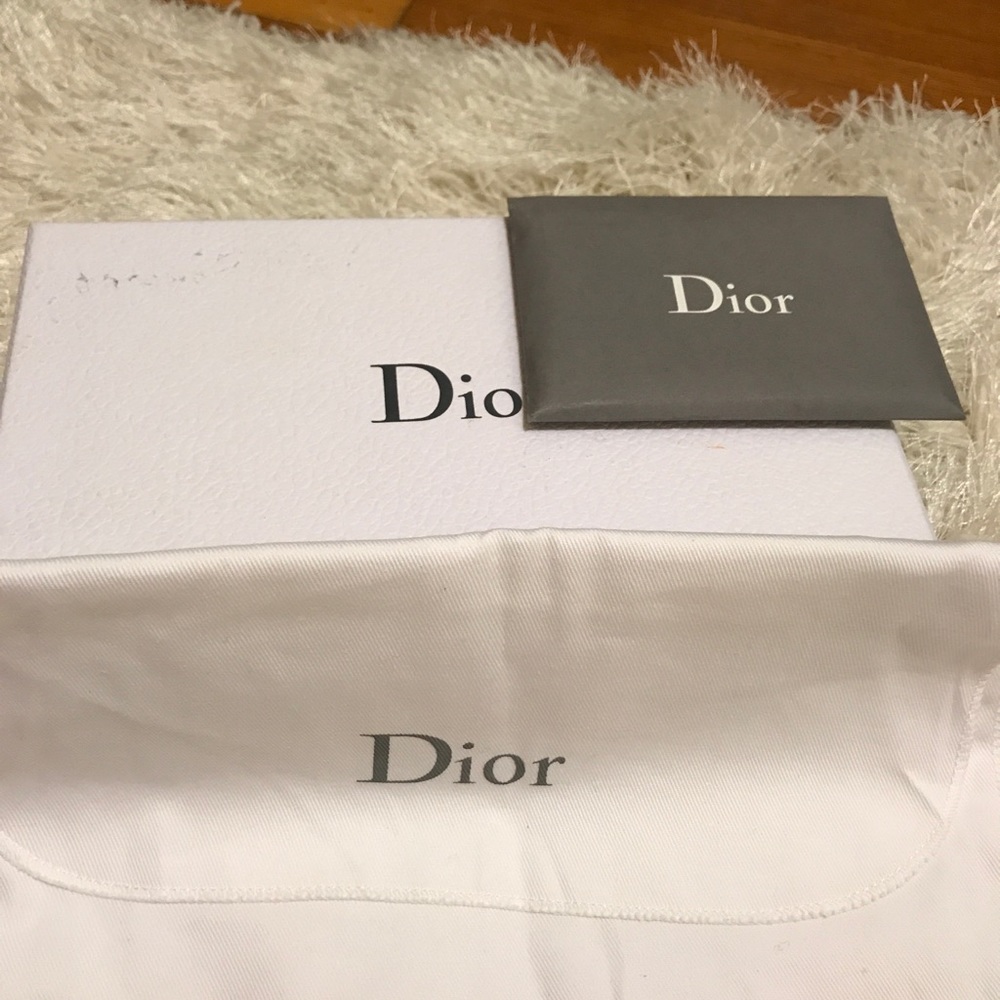 Christian Dior purse - Picture 4 of 4