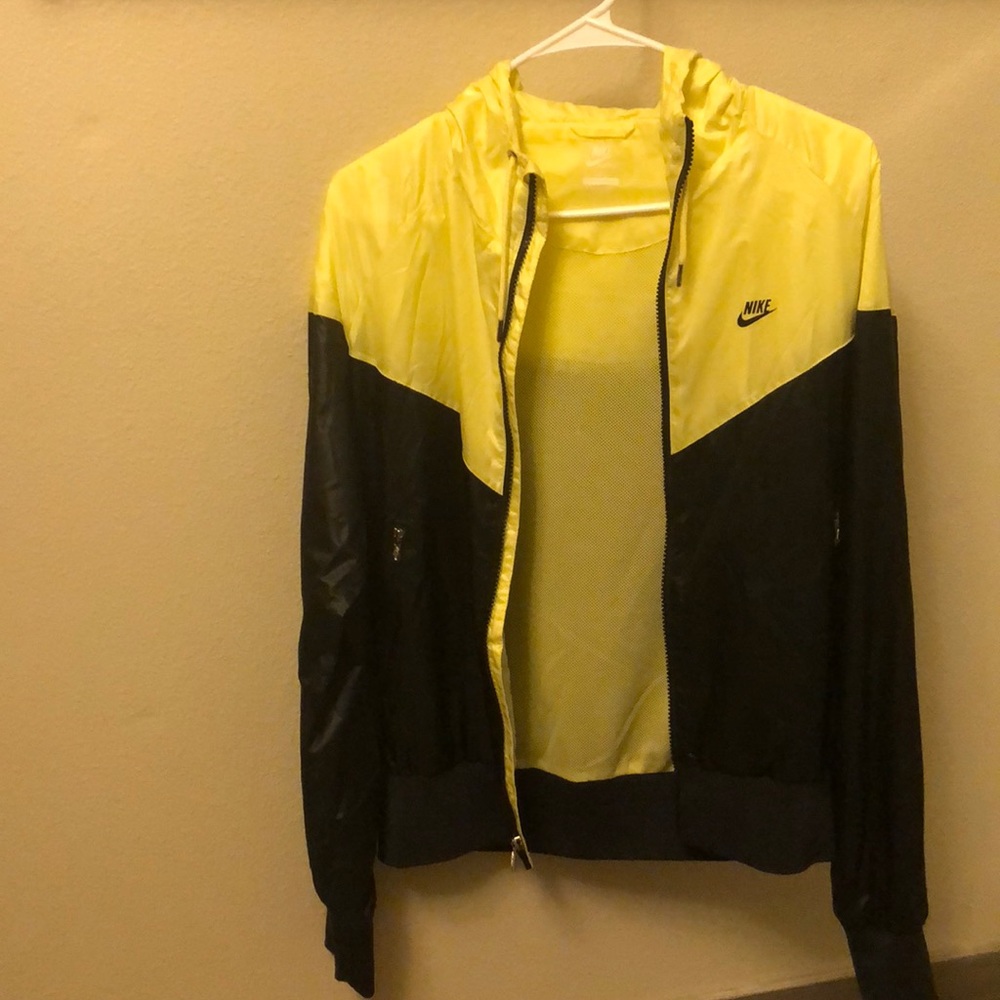 ❌SOLD❌Nike shell windbreaker