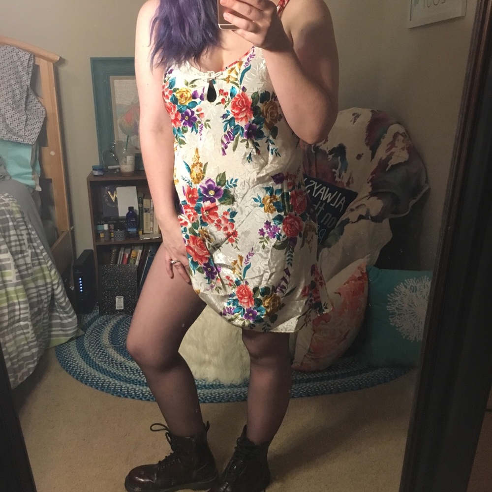 Vintage floral chemise