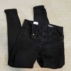 SALE 🔥GAP Mid Rise- true skinny jeans