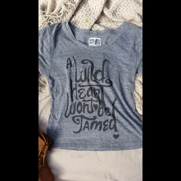 "A Wild Heart Won't Be Tamed" Tee - Picture 4 of 5